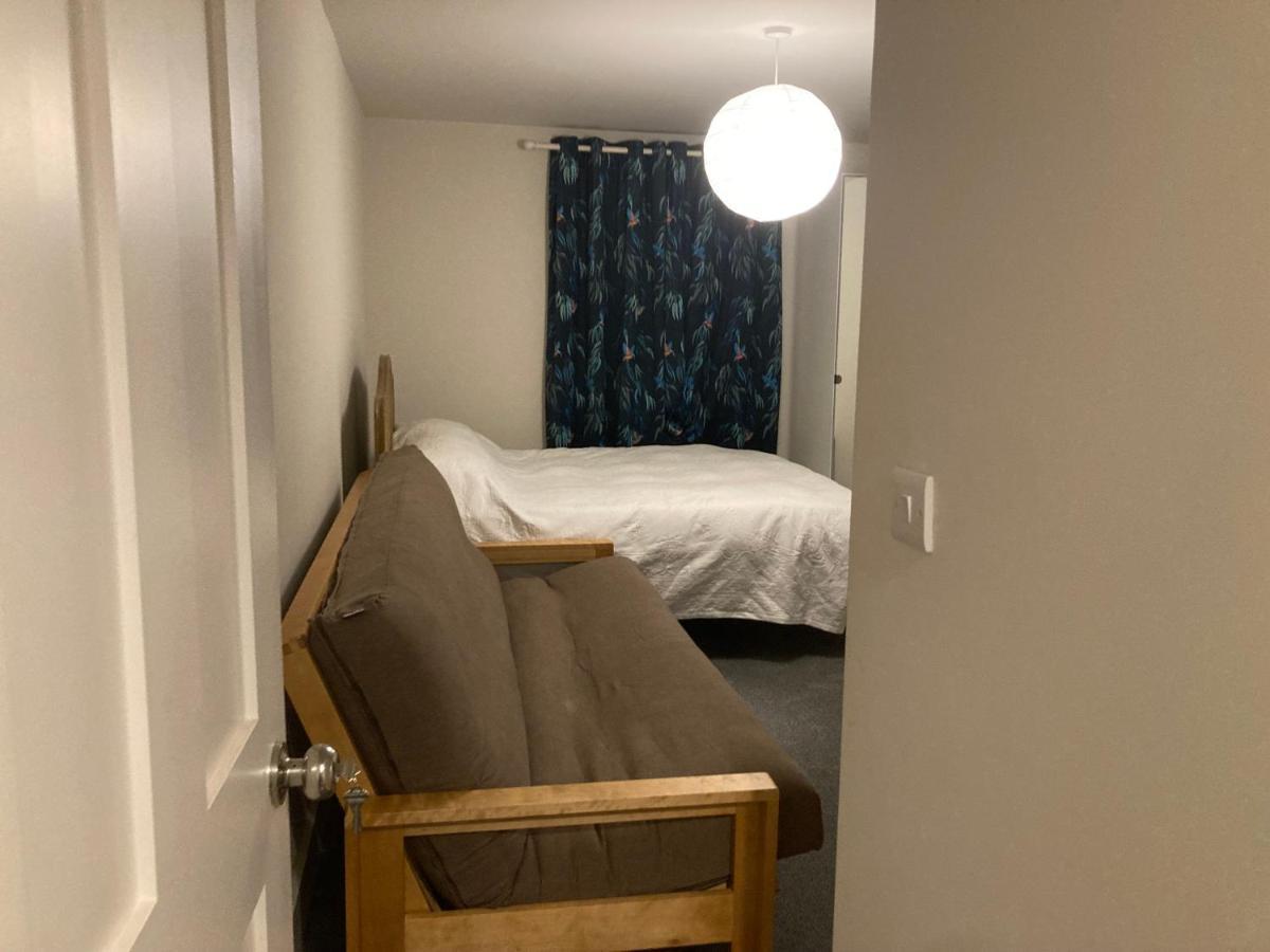 Beautiful 1-Bed Studio In Лондон Екстер'єр фото