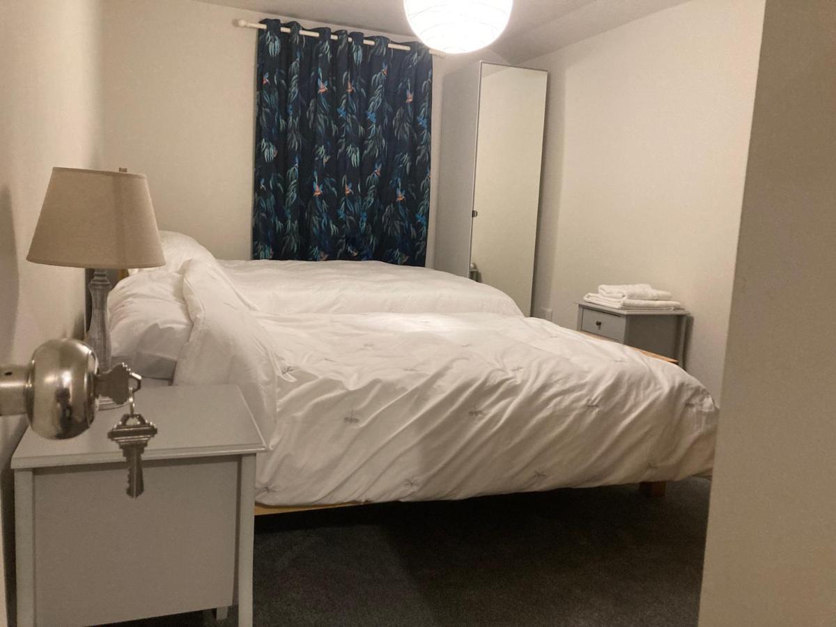 Beautiful 1-Bed Studio In Лондон Екстер'єр фото